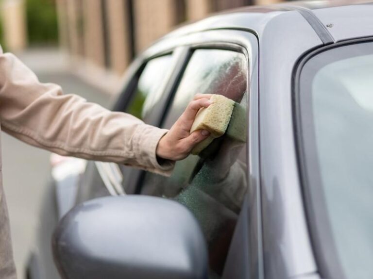 Czy woskowanie szyb w samochodzie to dobry pomysł? Sprawdzamy!