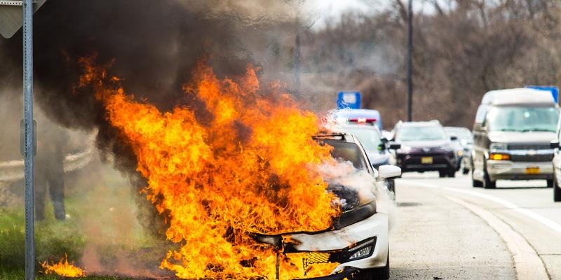 Metody gaszenia pojazdów elektrycznych