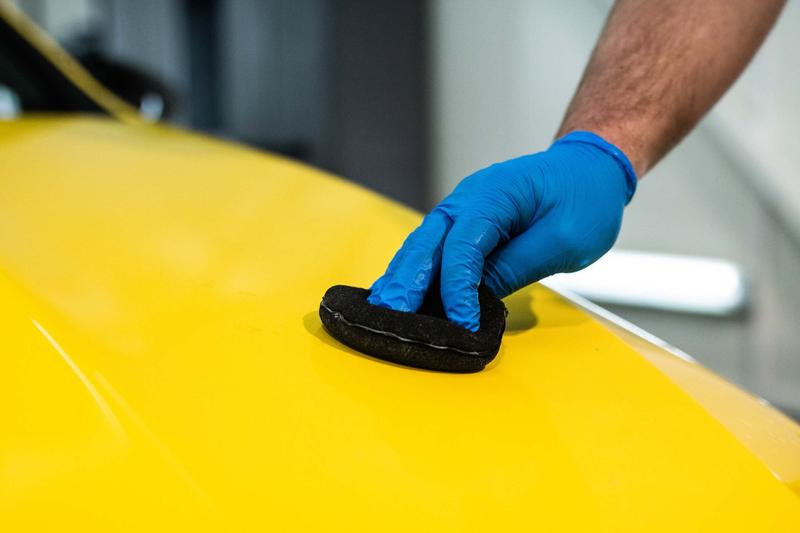 Przygotowanie lakieru przed woskiem