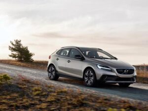 Najlepsze Opony do Volvo V40: Co Wybrać na Każdą Porę Roku?