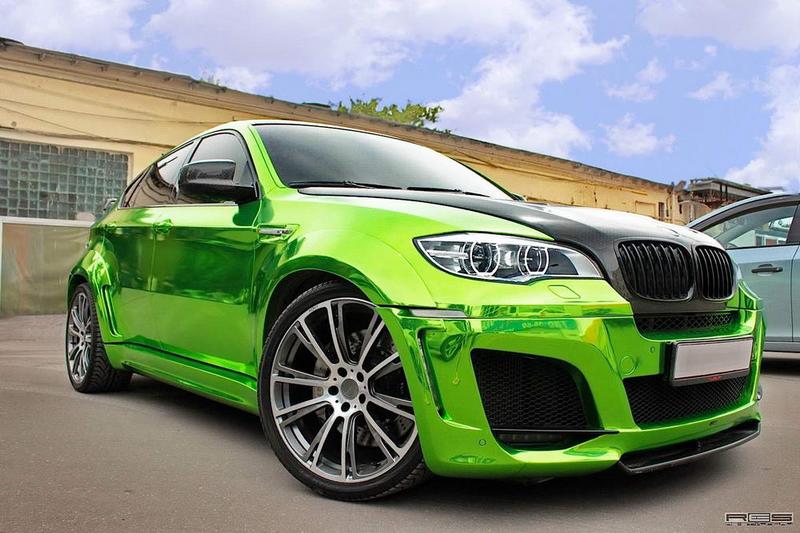 Czyszczenie chromu w samochodzie