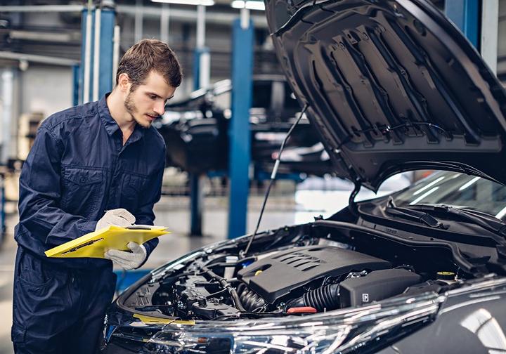 Kiedy robić przegląd samochodu