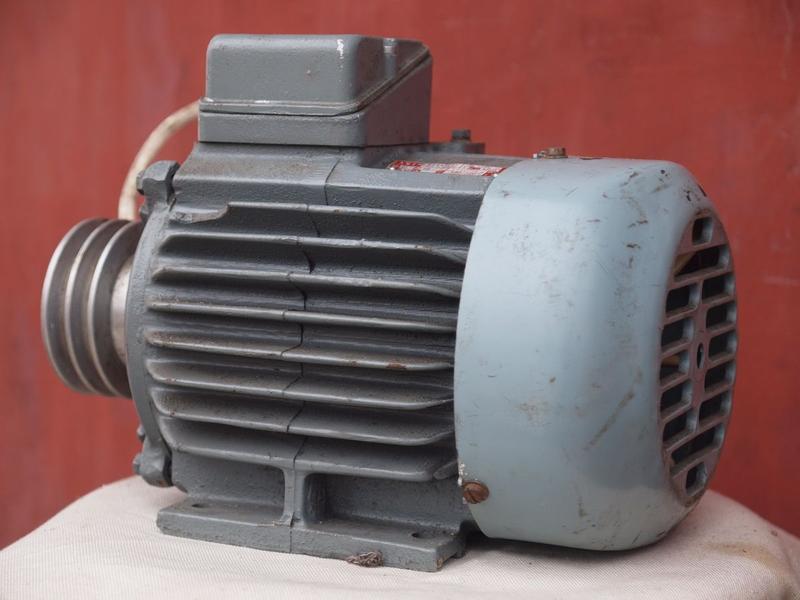 Techniki pomiarowe identyfikacji silnika indukcyjnego