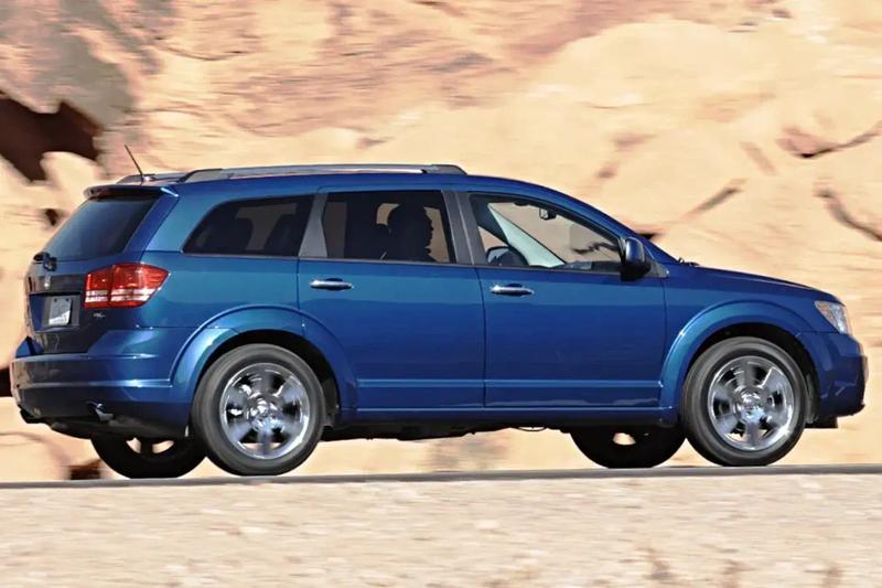 Lokalizacja akumulatora Dodge Journey