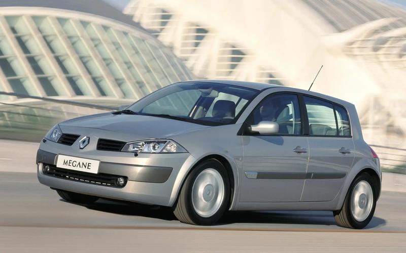 Gdzie znajduje się filtr paliwa w Renault Megane 2? Oto odpowiedź!