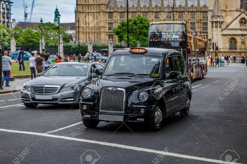 Jak skutecznie zamówić taxi po angielsku – praktyczne porady dla podróżnych