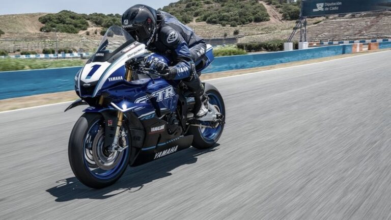 Ile pali Yamaha R1? Oto co warto wiedzieć o jej zużyciu paliwa