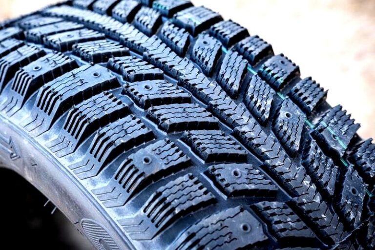 Jak sprawdzić, czy opony są zimowe – praktyczne wskazówki dla kierowców